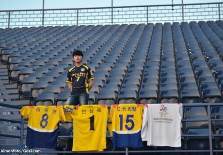 Fans Ini Seorang Diri Dukung Klubnya
