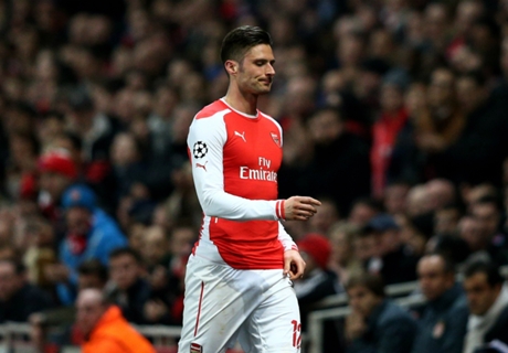 Giroud embarrassed by misses