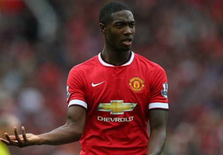 Blackett signs new Man Utd deal
