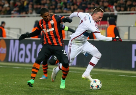 Douglas Costa quer eliminar o Bayern