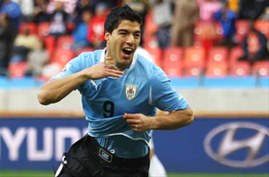 Luis Suarez after goal in Uruguay-South Korea (Getty Images)