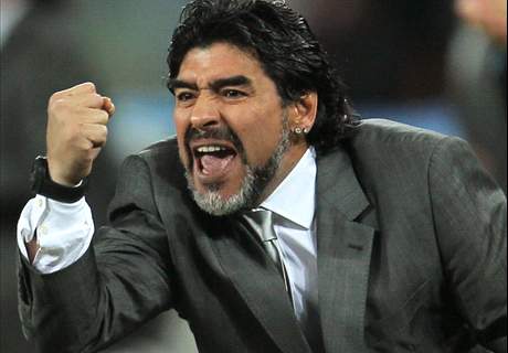 Maradona: Messi played better for me