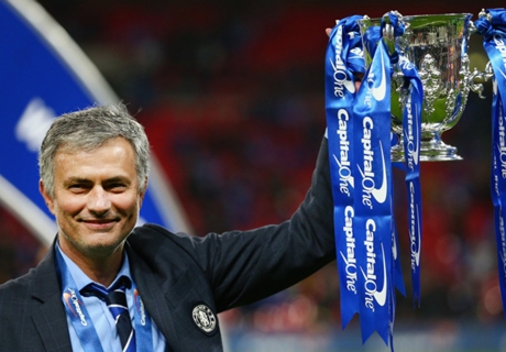 VIDEO: Mourinho calls his wife