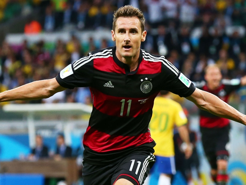 Retro - Miroslav Klose, sur le toit du monde
