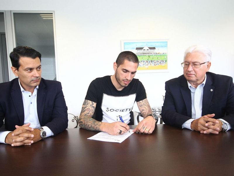 Braian Rodriguez assina contrato com o Grêmio e será apresentado na terça-feira Braian Rodriguez assina contrato com o Grêmio e será apresentado na terça-feira
