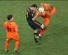 Olanda-Spagna quattro anni dopo, revival Mondiale 2010: De Jong vs Xabi...