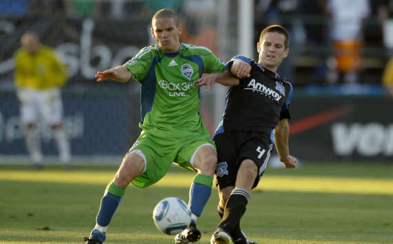 Osvaldo Alonso, Seattle Sounders FC; Sam Cronin, San Jose Earthquakes; MLS (Getty Images)