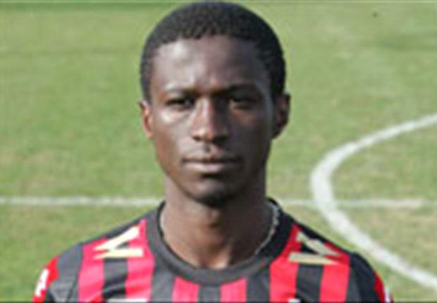 <b>Eric Mouloungui</b> voted Nice player of the month - 105618_heroa