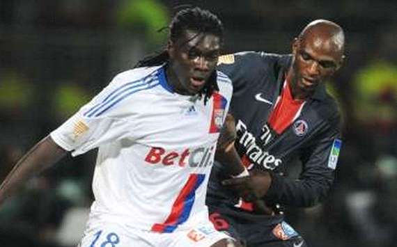Coupe de la Ligue : Bafetimbi Gomis (Olympique Lyonnais) vs Zoumana Camara (Paris SG) - (Panoramic)