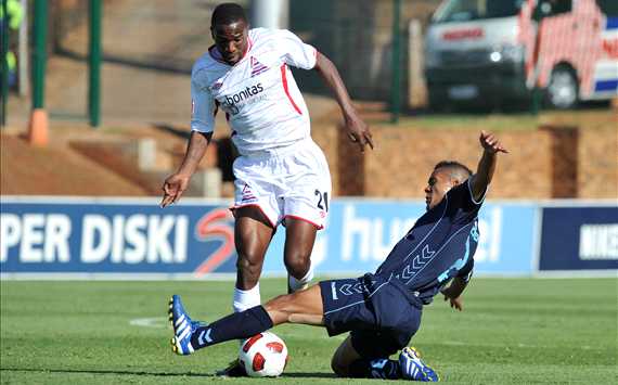 Stanton Fredericks of Bidvest Wits and Noah Chivuta of Free State Stars (Backpagepix)