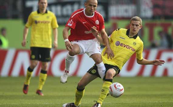 German Bundesliga: FSV Mainz 05 - Borussia Dortmund, Elkin Soto, Sven Bender (Getty)