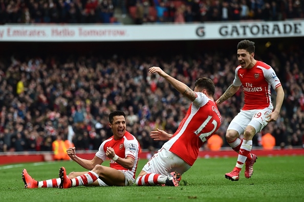 Premier League: Arsenal beat Liverpool and took second place (4-1) 