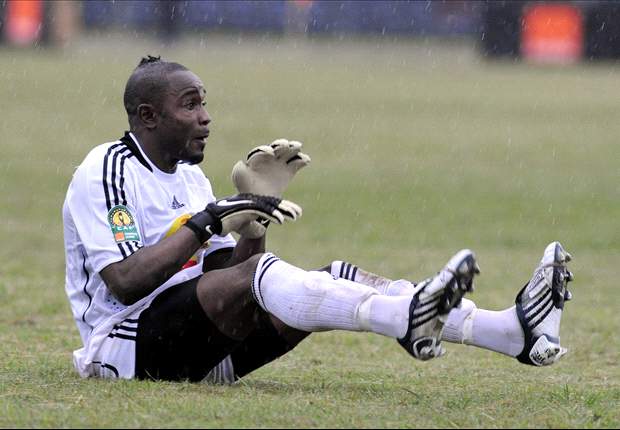 VIDEO: Muteba Kidiaba's Bum-Bouncing Celebration (TP Mazembe - Pachuca)