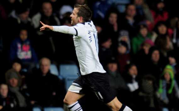 Rafael Van Der Vaart celebrates his winning goal against Aston Villa (Getty Images)