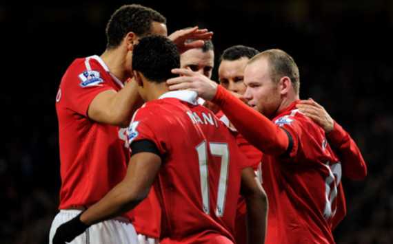 Wayne Rooney celebrates with team-mates after scoring against Aston Villa (Getty Images)