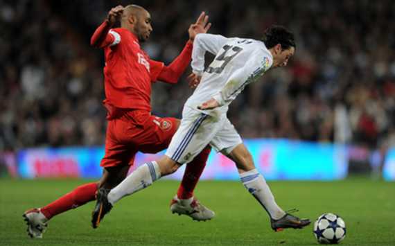 Copa del Rey: Frederic Kanoute, Mesut Ozil (Getty images)