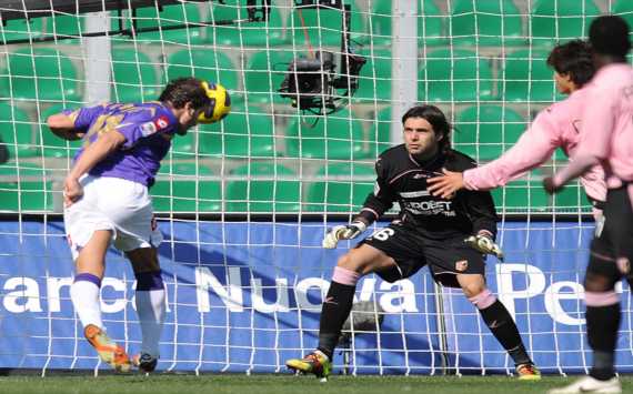 Gilardino-Sirigu - Palermo-Fiorentina - Serie A (Getty Images)