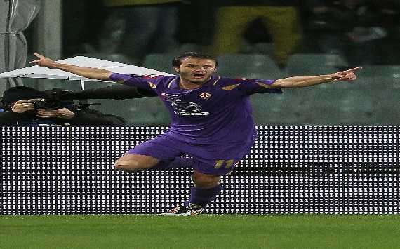 Gilardino festeggia in Fiorentina-Inter (Getty Images)