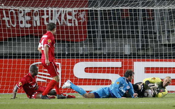 Peter Wisgerhof, Danko Lazovic and Nikolay Mihaylov, FC Twente - Zenit