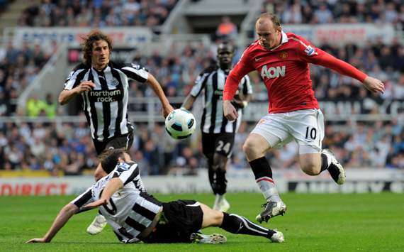 EPL, Newcastle United v Manchester United, Wayne Rooney and Michael Williamson