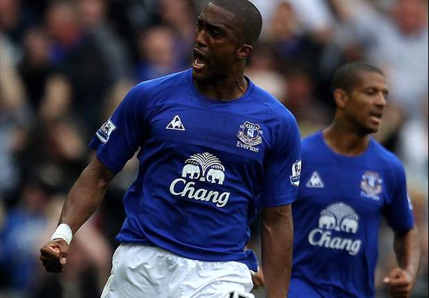 ANG, Everton - Distin bientôt prolongé