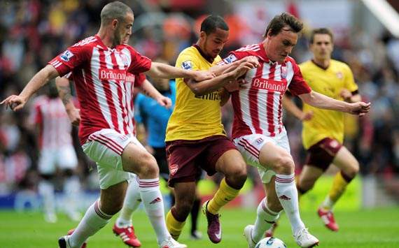 BPL,Stoke City v Arsenal, Theo Walcott, Marc Wilson andDean Whitehead