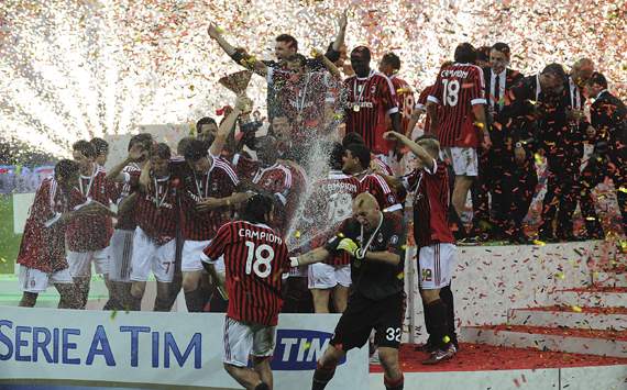 The great joy of the players of Milan after the scudetto conquest (Getty Images)