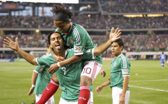 Aldo de Nigris, Giovani dos Santos - Mexico vs. El Salvador, Copa Oro 2011