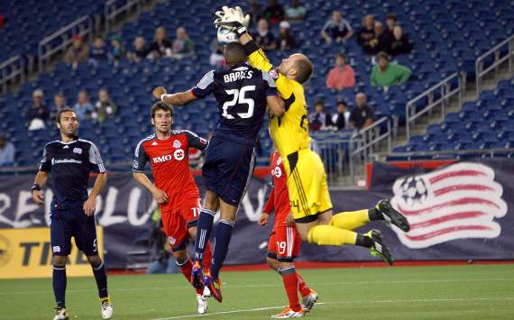 Stefan Frei, Toronto FC; Darrius Barnes, New England Revolution: MLS