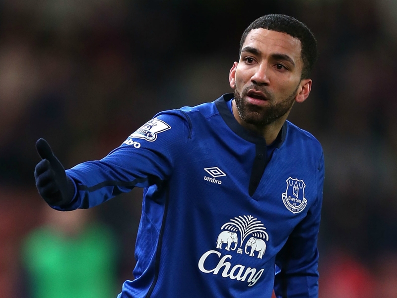 Lennon thanks doctors, fans, Everton as he returns to training following stress-related illness