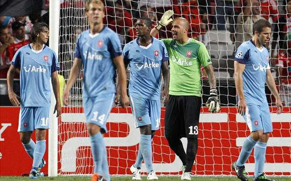 Benfica - FC Twente: Mihaylov boos op ploeggenoten