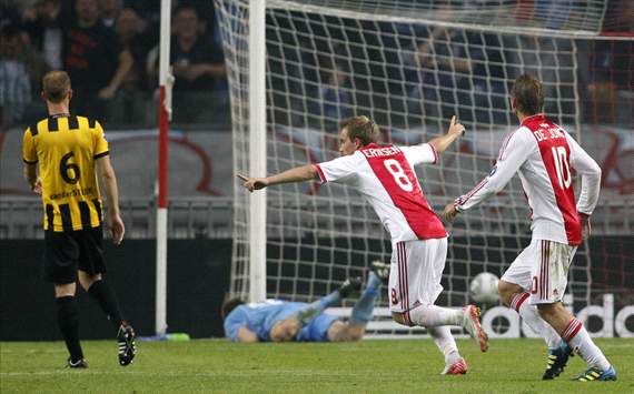 Ajax - Vitesse: Doelpunt Eriksen