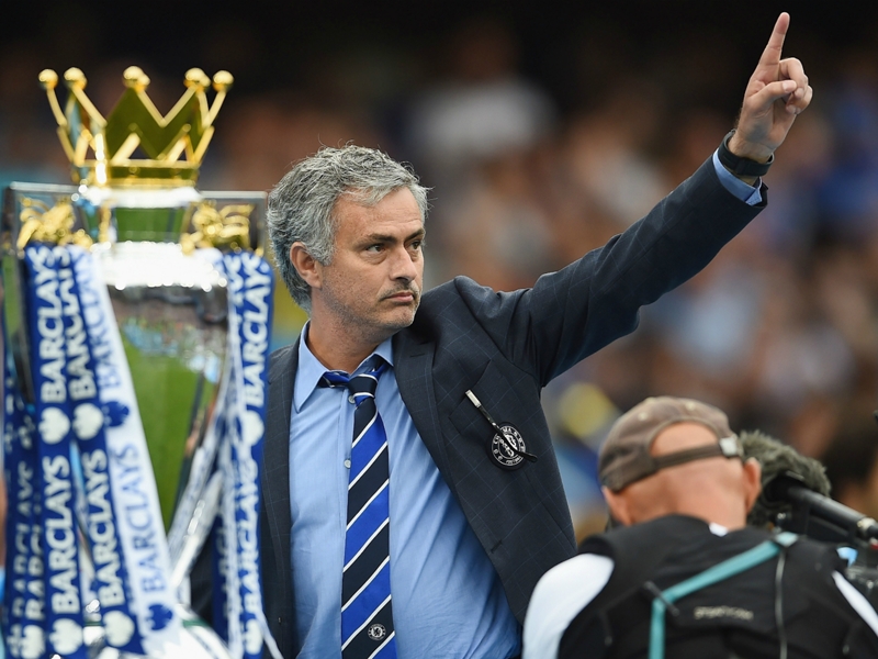 Sir Alex Ferguson predicts more success for Mourinho and Chelsea
