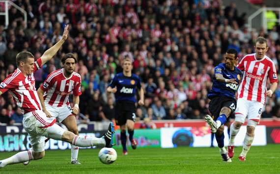 EPL : Ryan Shawcross - Nani, Stoke City v Manchester United
