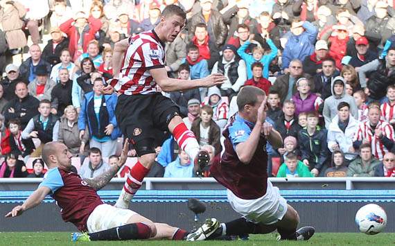 EPL - Sunderland vs Aston Villa, Connor Wickman