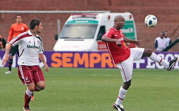 Rafael Sobis e Kleber - Inter x Fluminense (Itamar Aguiar/VIPCOMM)