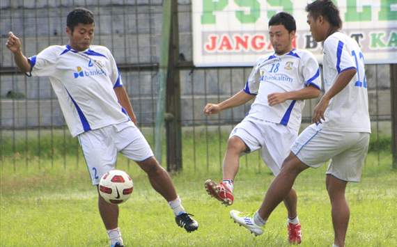 Dwi Joko, Matsunaga Shohei & Supriadi - Persiba Balikpapan (GOAL.com/Bobby Aji)