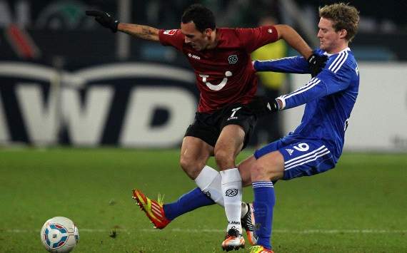 German Bundesliga: Hannover 96 - Bayer Leverkusen, Sergio Pinto, Andre Schuerrle