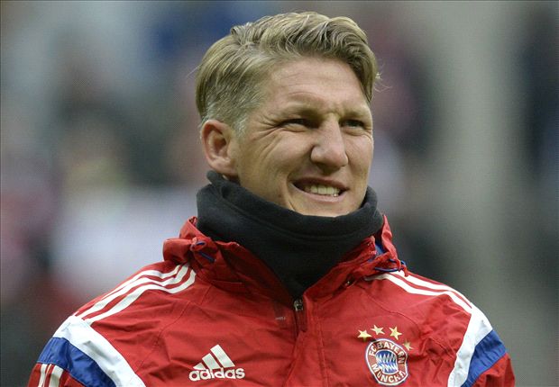 Schweinsteiger flattered by Premier League interest - Rummenigge