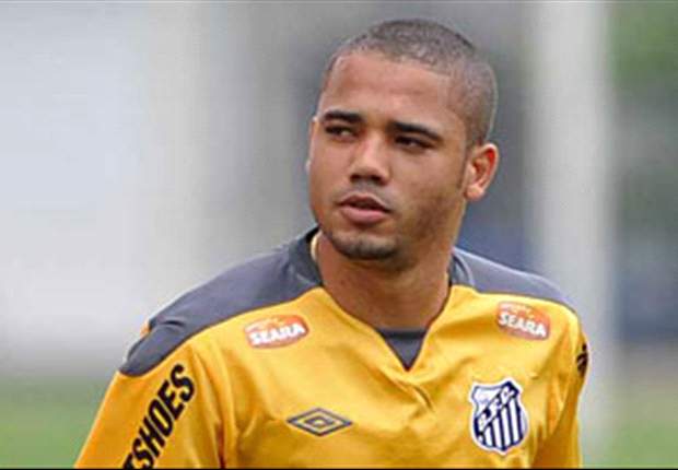 Adriano quer recuperação no Santos - Goal.com