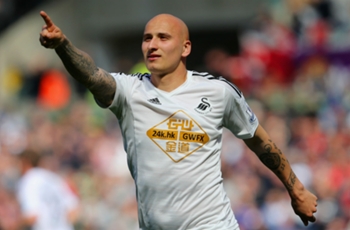 Swansea City midfielder Jonjo Shelvey