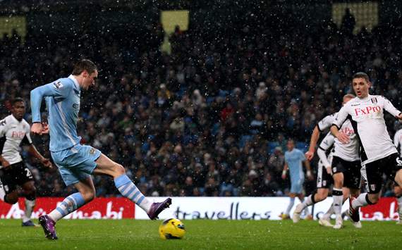 EPL: Adam Johnson - Chris Baird, Manchester City v Fulham