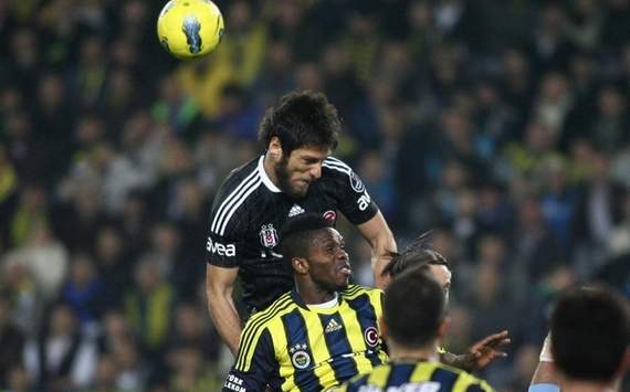 STSL: Joseph Yobo (Fenerbahce) - Egemen Korkmaz (Besiktas)
