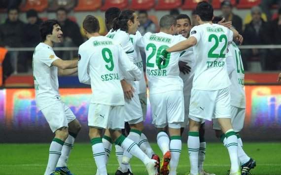 STSL: Bursasporlu oyuncuların gol sevinci