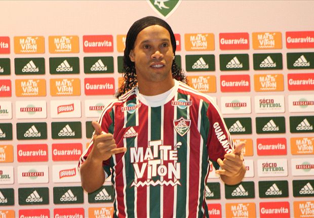 Ronaldinho set for Fluminense debut