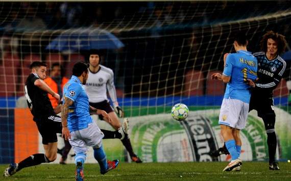 Champions League - Napoli v Chelsea: Ezequiel Lavezzi's goal (Getty Images)
