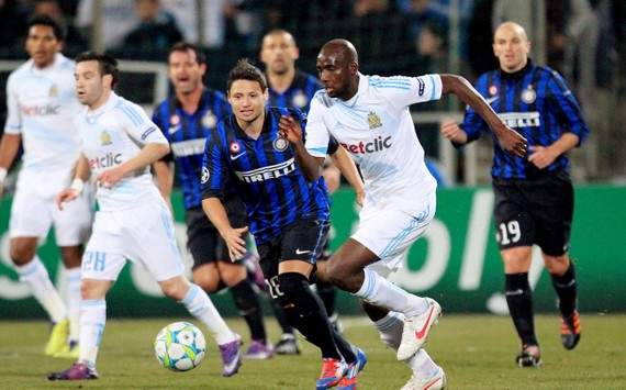 Champions League : Alou Diarra vs Mauro Zarate (Olympique de Marseille vs Inter Milan)