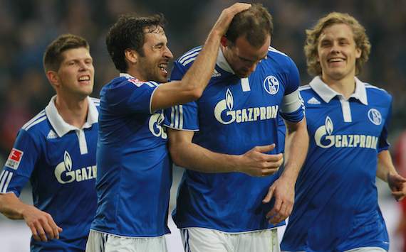 Bundesliga: FC Schalke 04 - Hamburger SV, Christoph Metzelder, Raul, Teemu Pukki & Klass-Jan Huntelaar