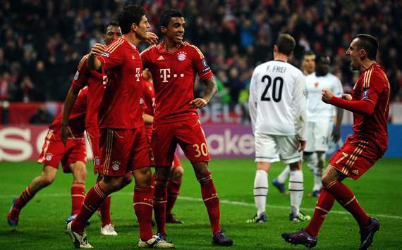 FC Bayern München v FC Basel 1893, Mario Gomez, Luiz Gustavo & Franck Ribery