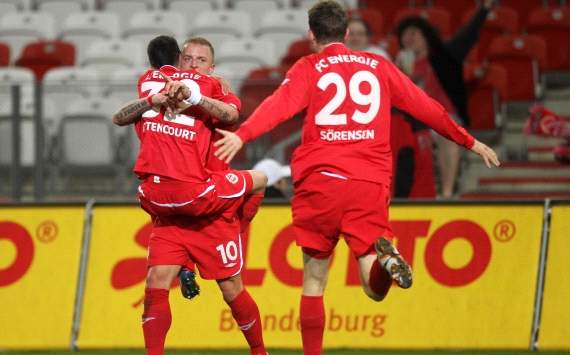 Cottbus jubelt gegen Düsseldorf